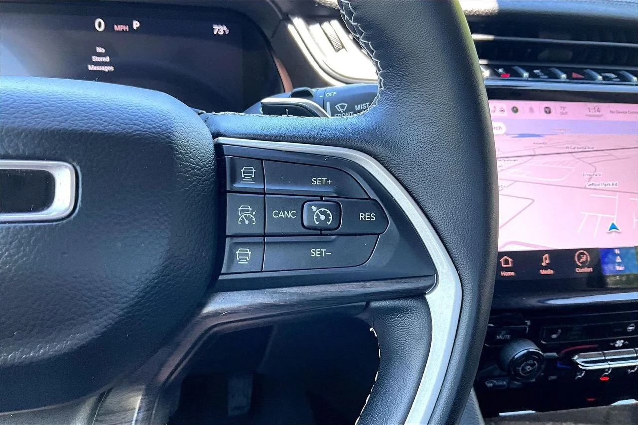 Used 2022 Gray Jeep Limited image 30