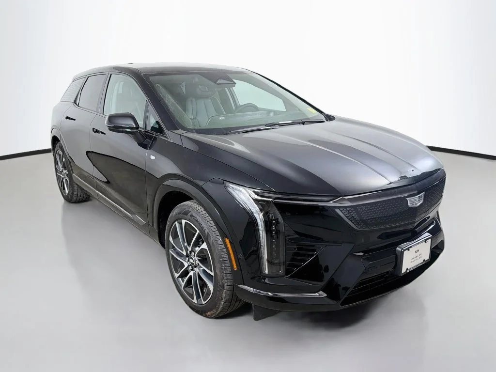 2026 Cadillac OPTIQ Sport - Photo 3