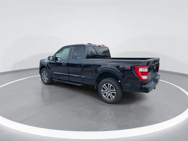 Used 2021 Black Ford XL image 5
