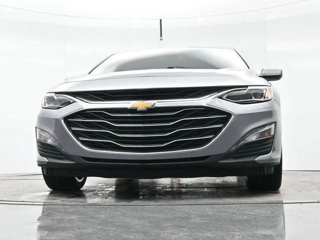 Used 2024 Sterling Gray Metallic Chevrolet 2LT image 24
