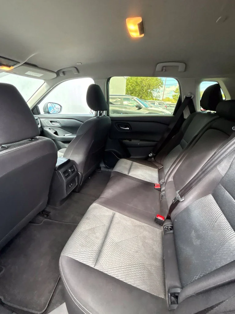 Used 2024 Gray Nissan SV image 17
