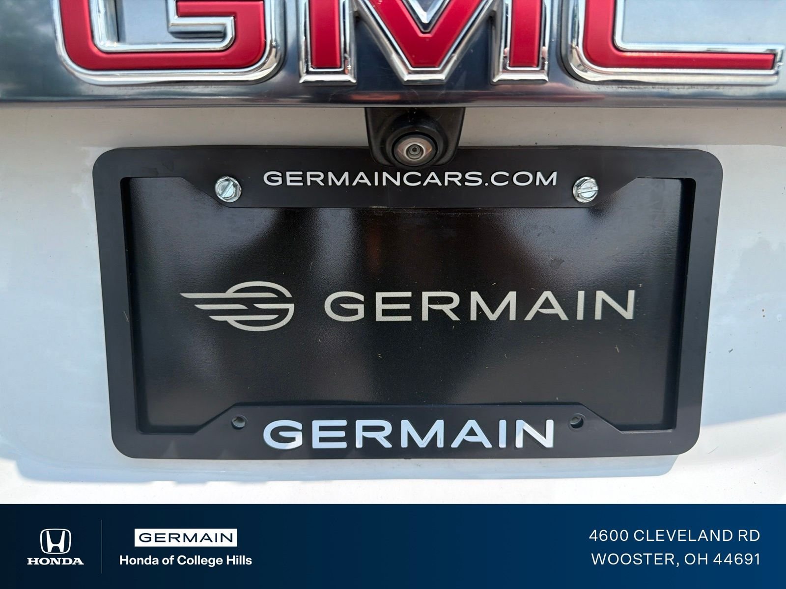 2023 GMC Acadia AT4 - Photo 8
