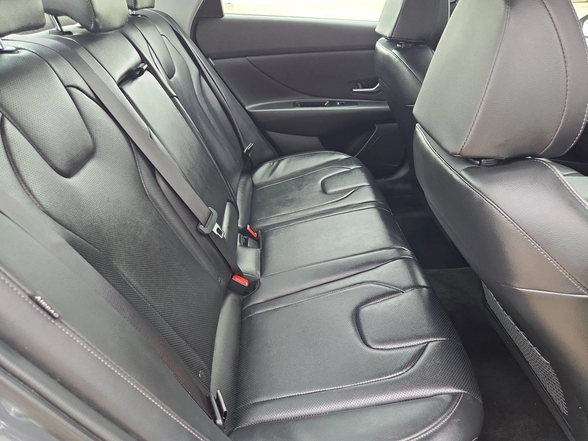 Used 2025 Ecotronic Gray Hyundai Limited image 31