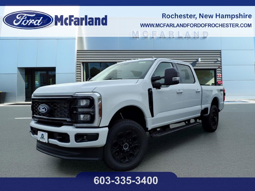 New 2027 Oxford White Ford F-250® XLT image 1