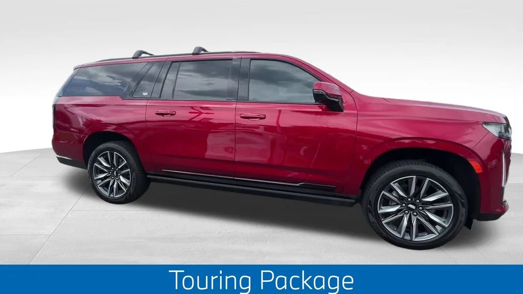 Used 2022 Red Cadillac Sport Platinum image 3