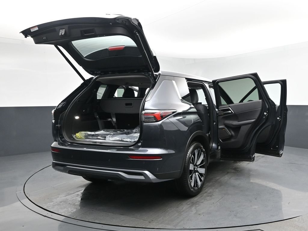New 2026 Gray Mitsubishi SE image 23