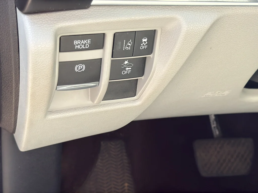 Used 2020 Silver Acura 3.5L image 28