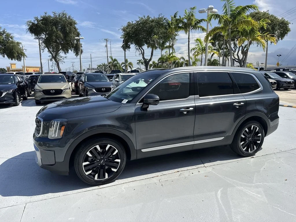 Used 2023 Gray Kia SX-Prestige image 10