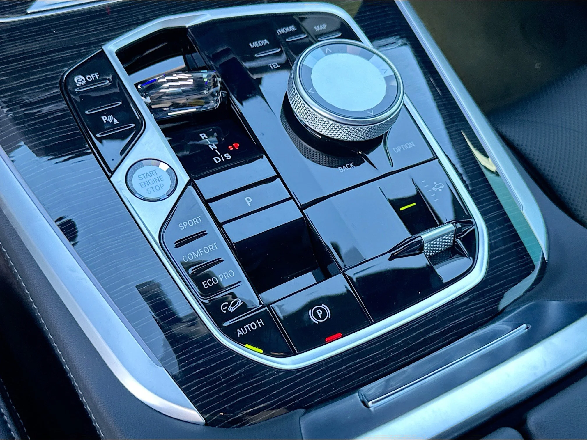 2026 BMW X5 M60i - Photo 14