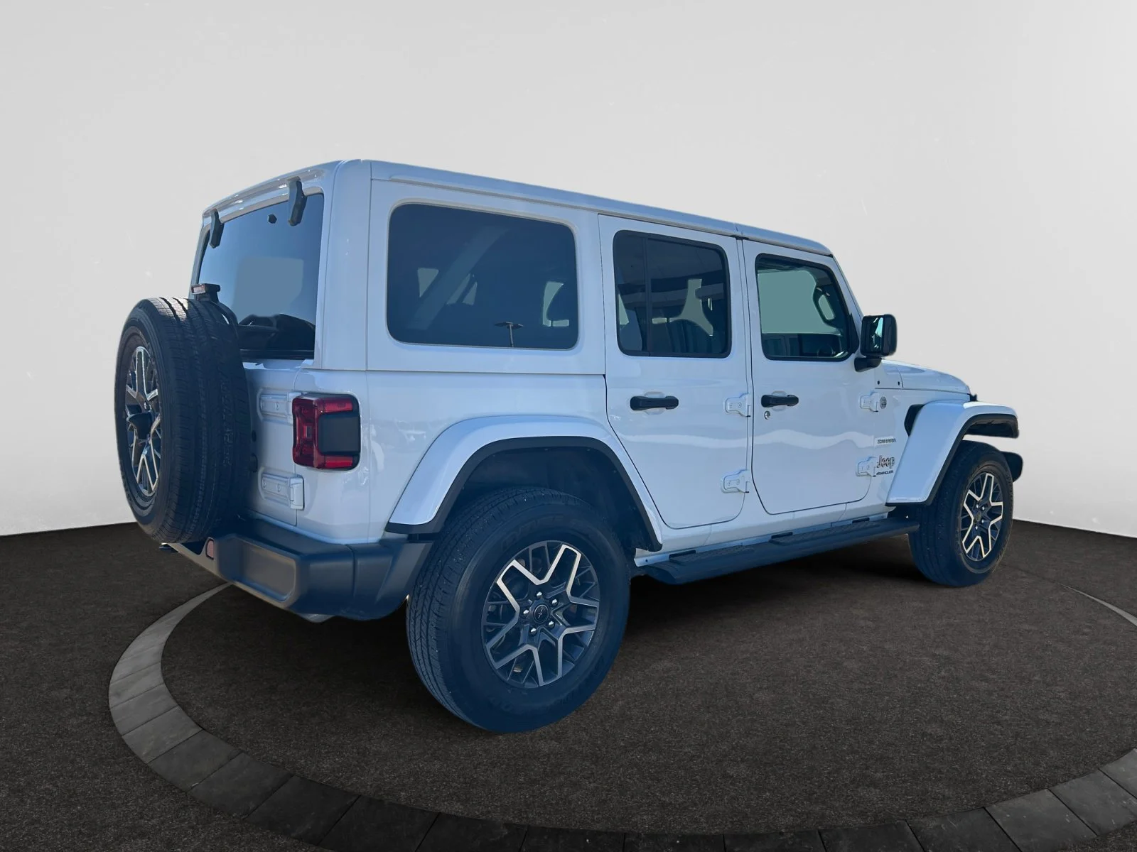 Used 2024 Bright White Jeep SAHARA image 5