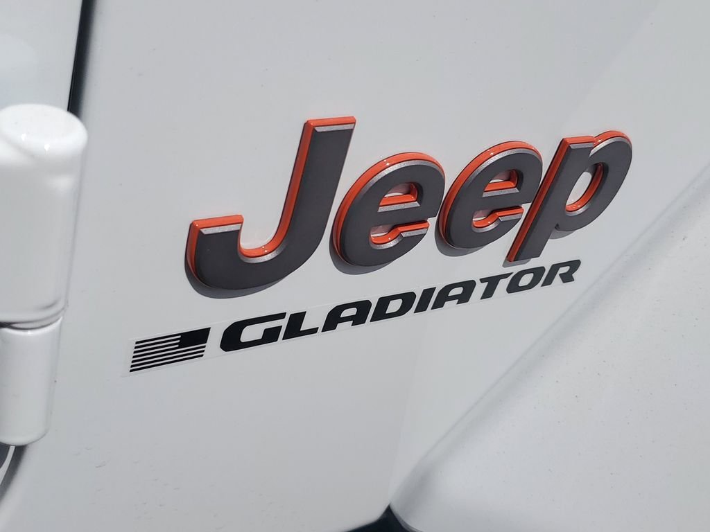 New 2026 Bright White Clearcoat Jeep Mojave image 5