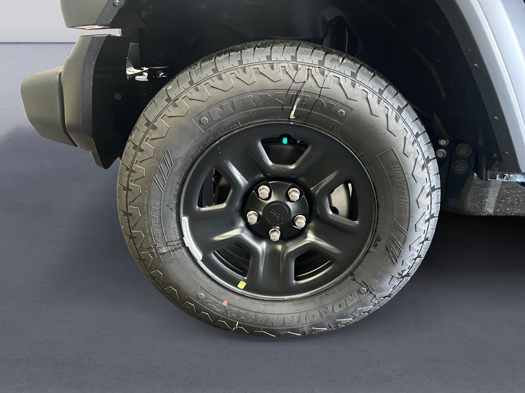 New 2026 Black Clear-Coat Exterior Paint Jeep Sport image 10