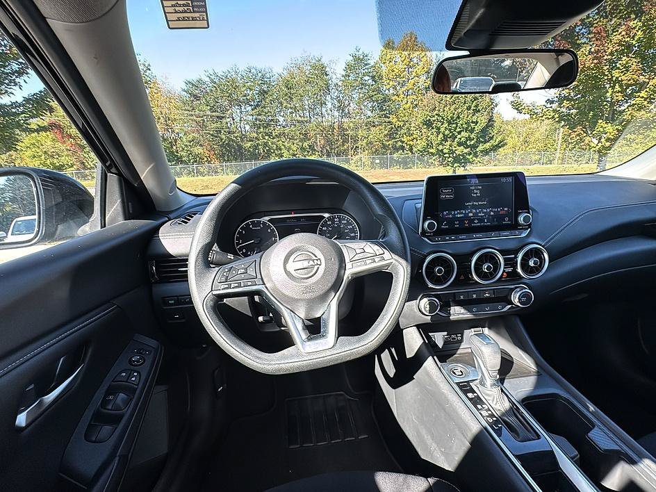 Used 2025 Super Black Nissan SV image 29