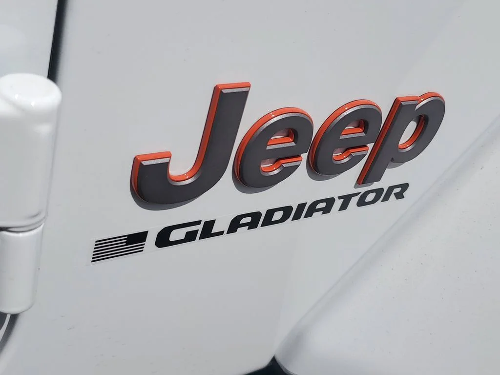 New 2026 White Jeep Mojave image 5