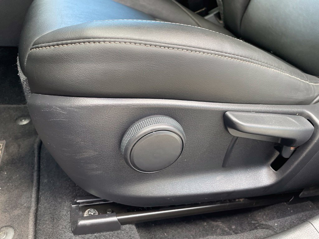 Used 2020 Silver Mazda Select image 12