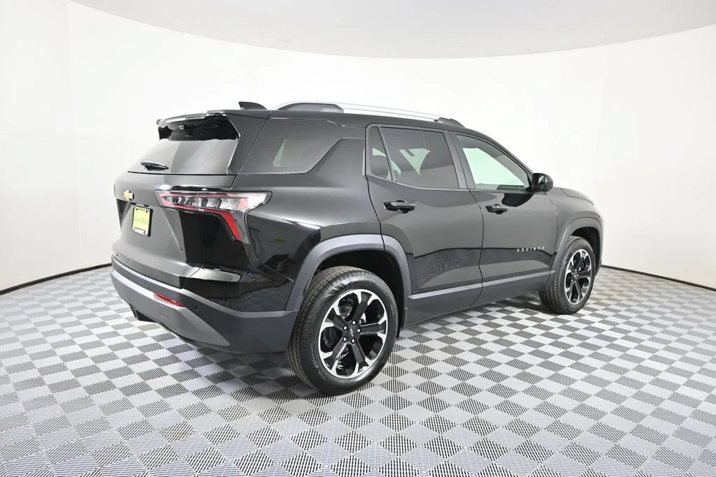 New 2026 Mosaic Black Metallic Chevrolet LT image 6