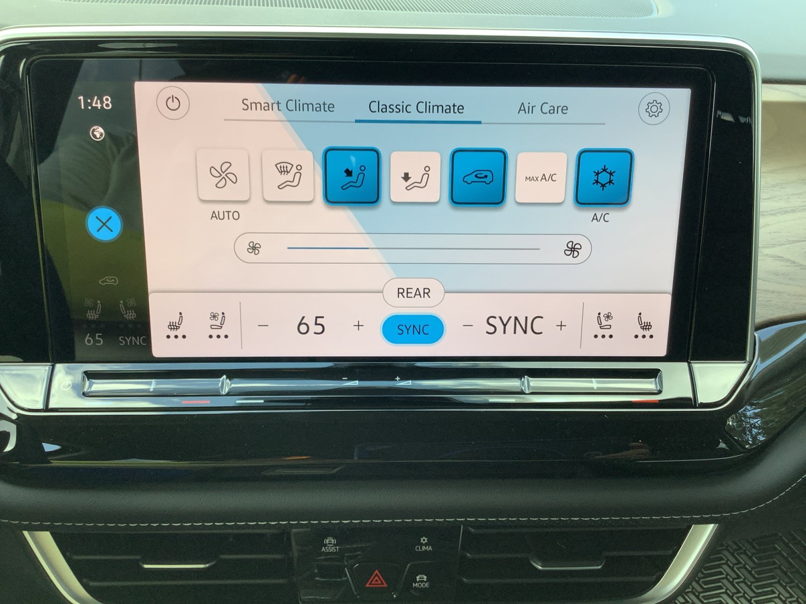 New 2026 SILVER MIST Volkswagen 2.0T SE image 18