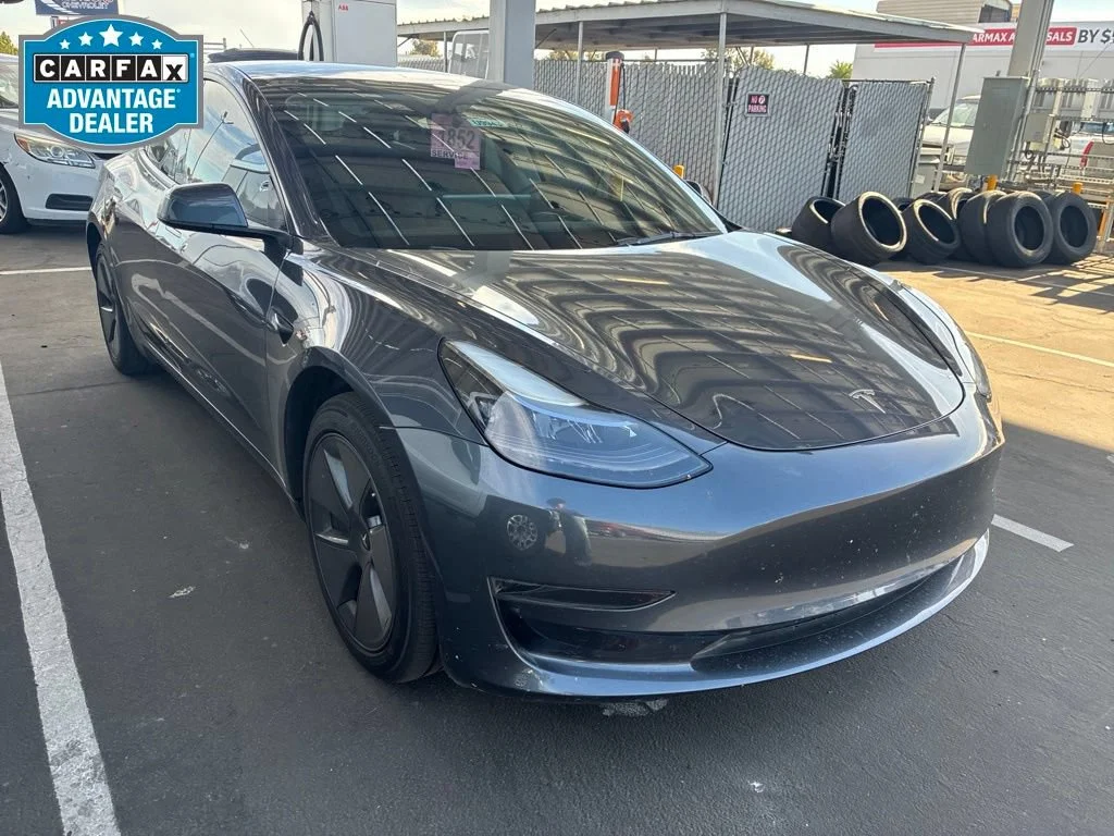 2023 Tesla Model 3 -'s photo