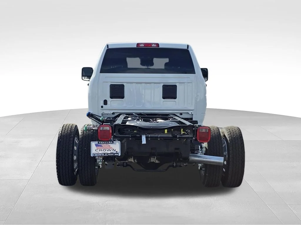 New 2026 Bright White Clear-Coat Exterior Paint RAM Tradesman image 5