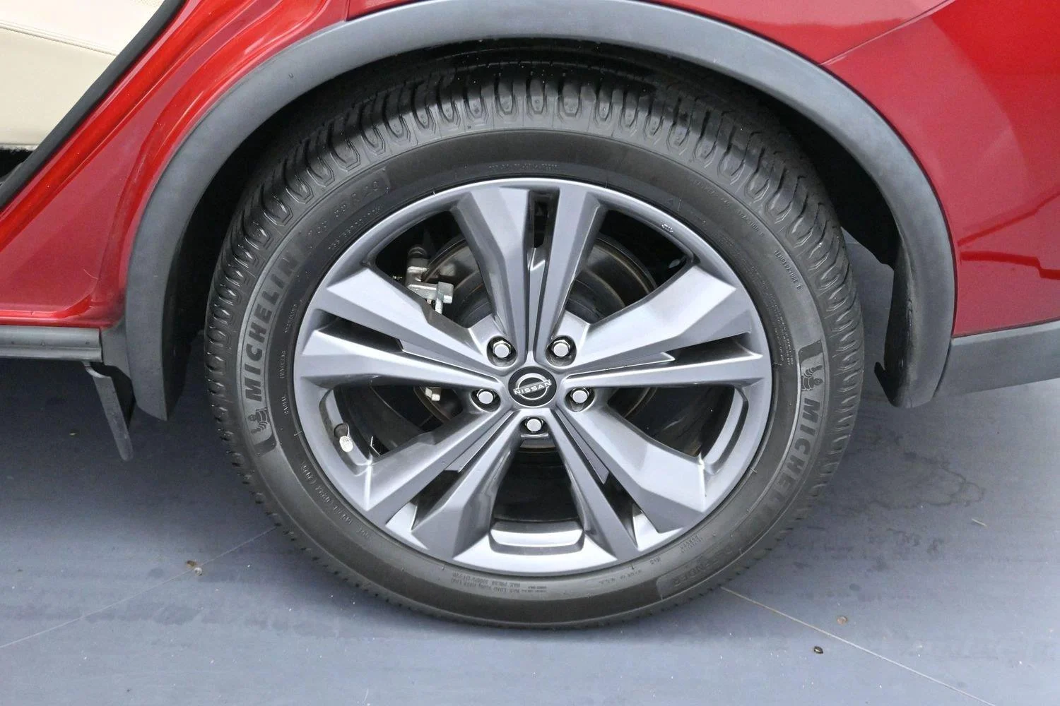 Used 2023 Scarlet Ember Tintcoat Nissan Platinum image 32