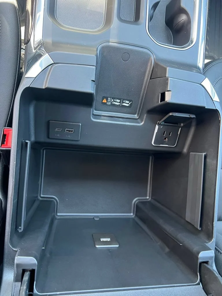 New 2026 Summit White Chevrolet LT image 19