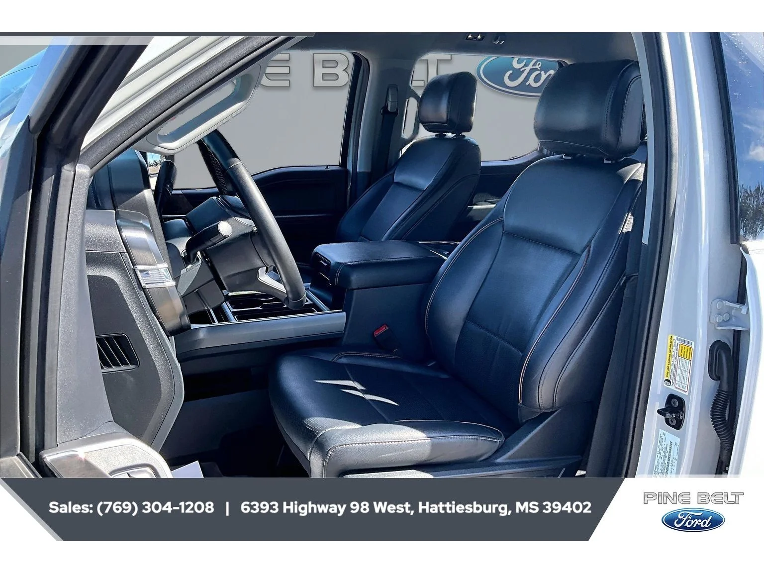 Used 2025 Avalanche Ford LARIAT image 19