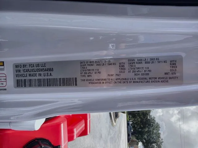 Used 2025 White Jeep Rubicon 392 image 34