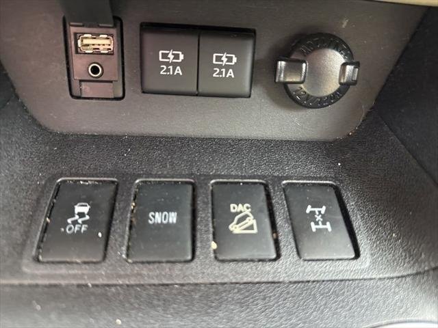 Certified Used 2017 ALUMINA JADE METAL Toyota  image 39