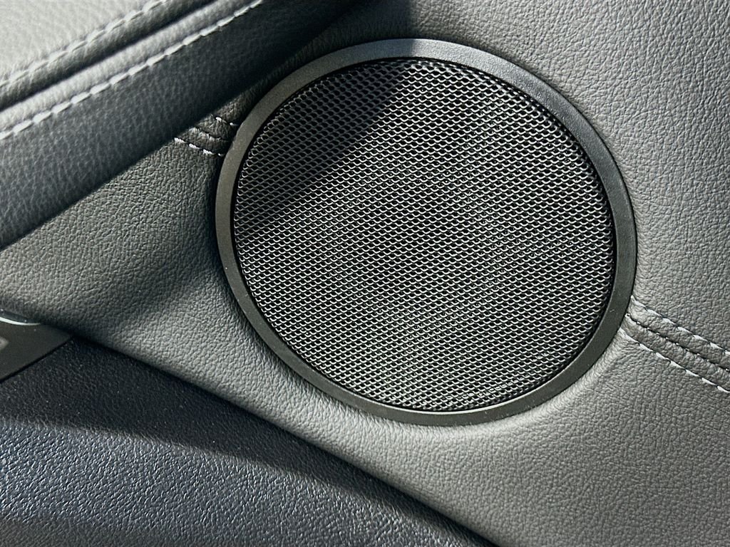 Used 2023 Skyscraper Grey Metallic BMW sDrive30i image 19