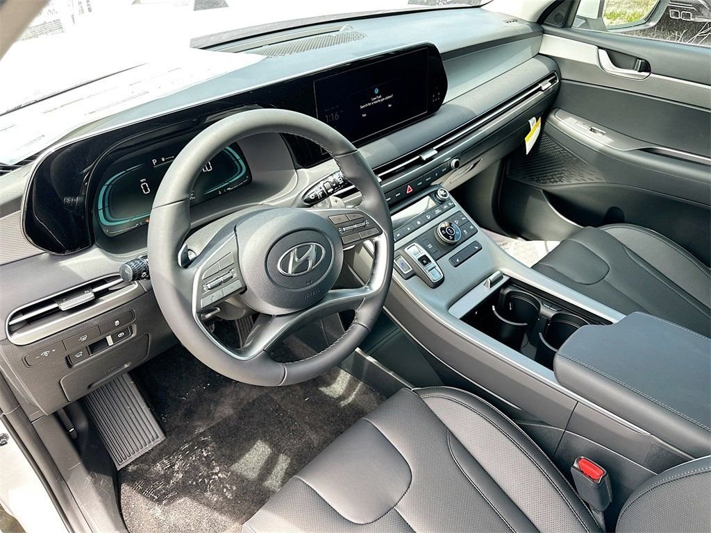 Used 2025 White Hyundai XRT image 6