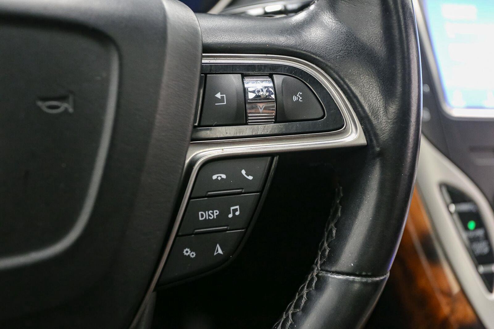 Used 2020 Magnetic Gray Lincoln Reserve image 40