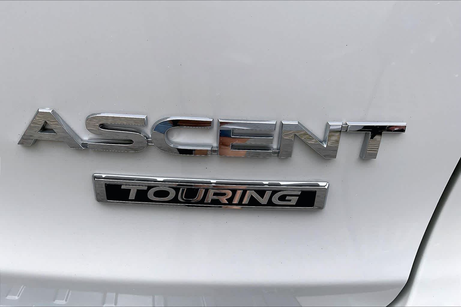 Used 2019 Crystal White Pearl Subaru Touring image 10