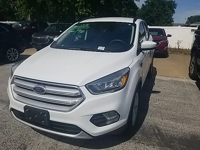 Used 2018 White Ford SE image 12