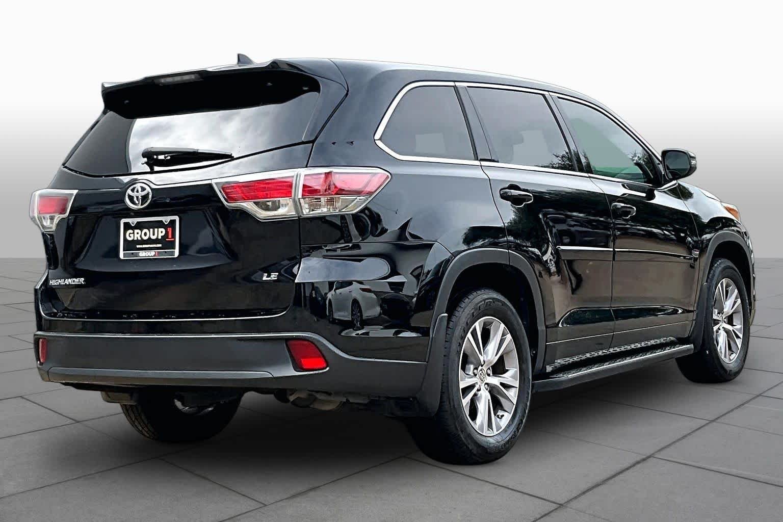 Used 2015 Attitude Black Metallic Toyota LE Plus image 12