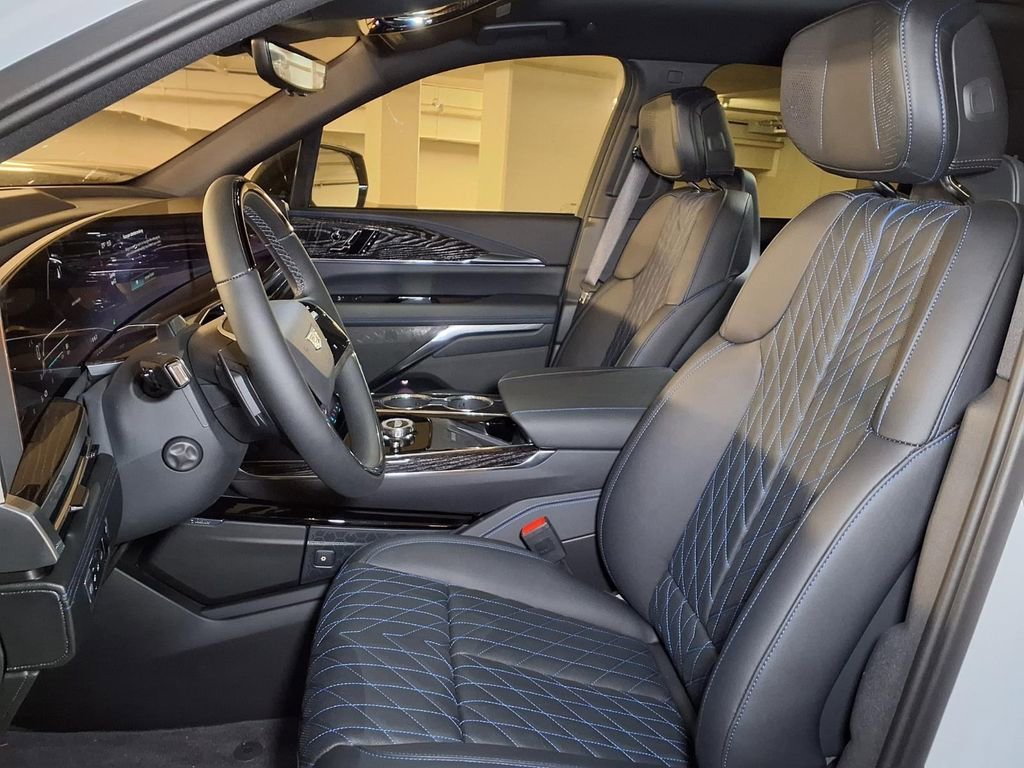 2026 Cadillac Escalade IQL Luxury - Photo 15