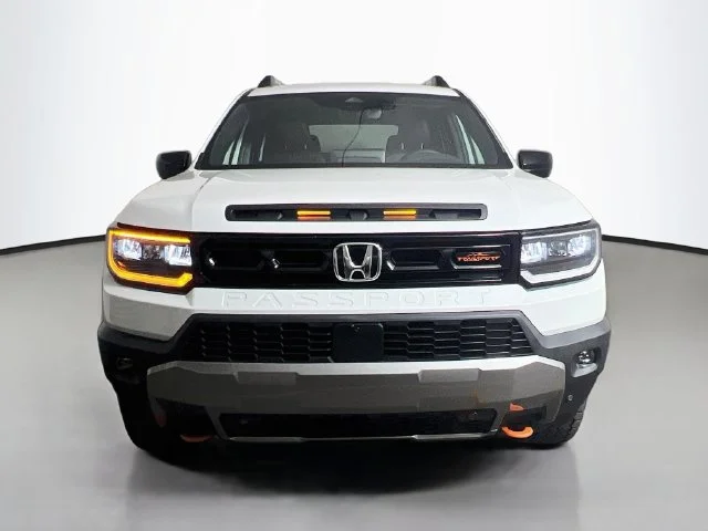 New 2027 Platinum White Pearl Honda  image 2