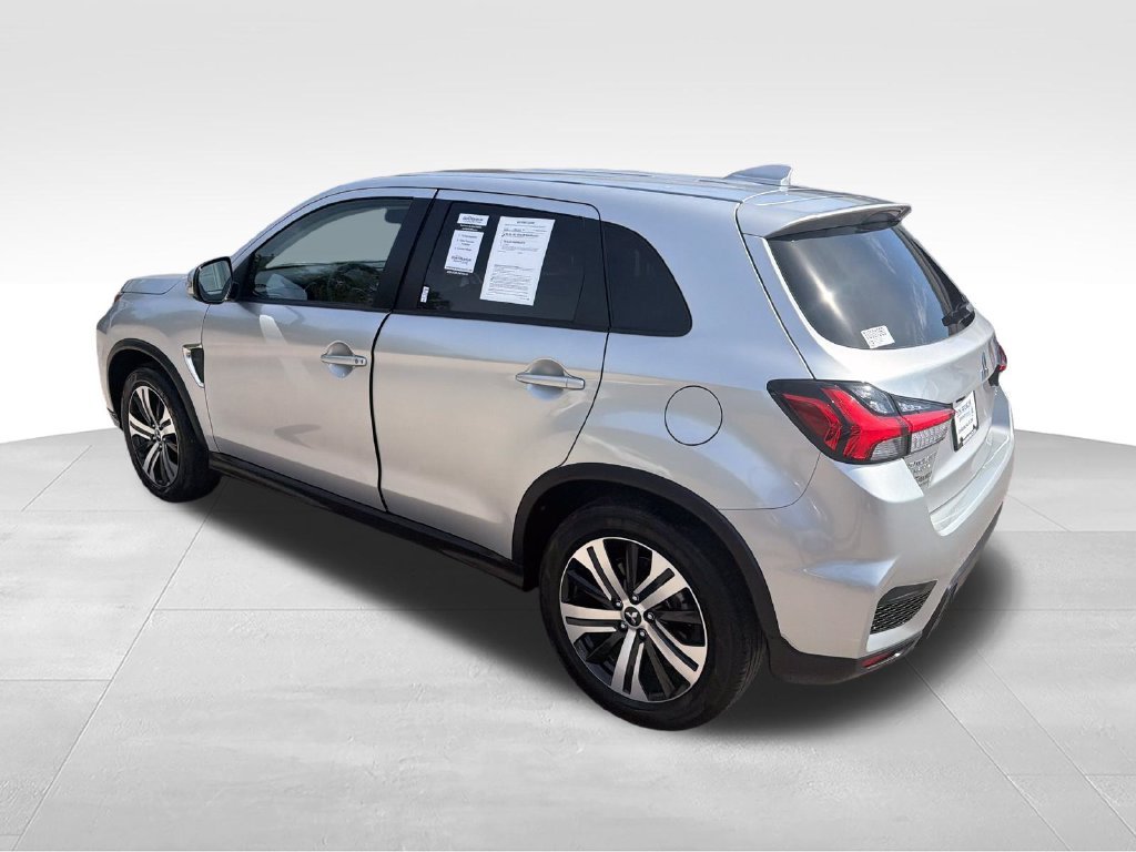 Used 2026 Silver Mitsubishi 2.0 SE image 3
