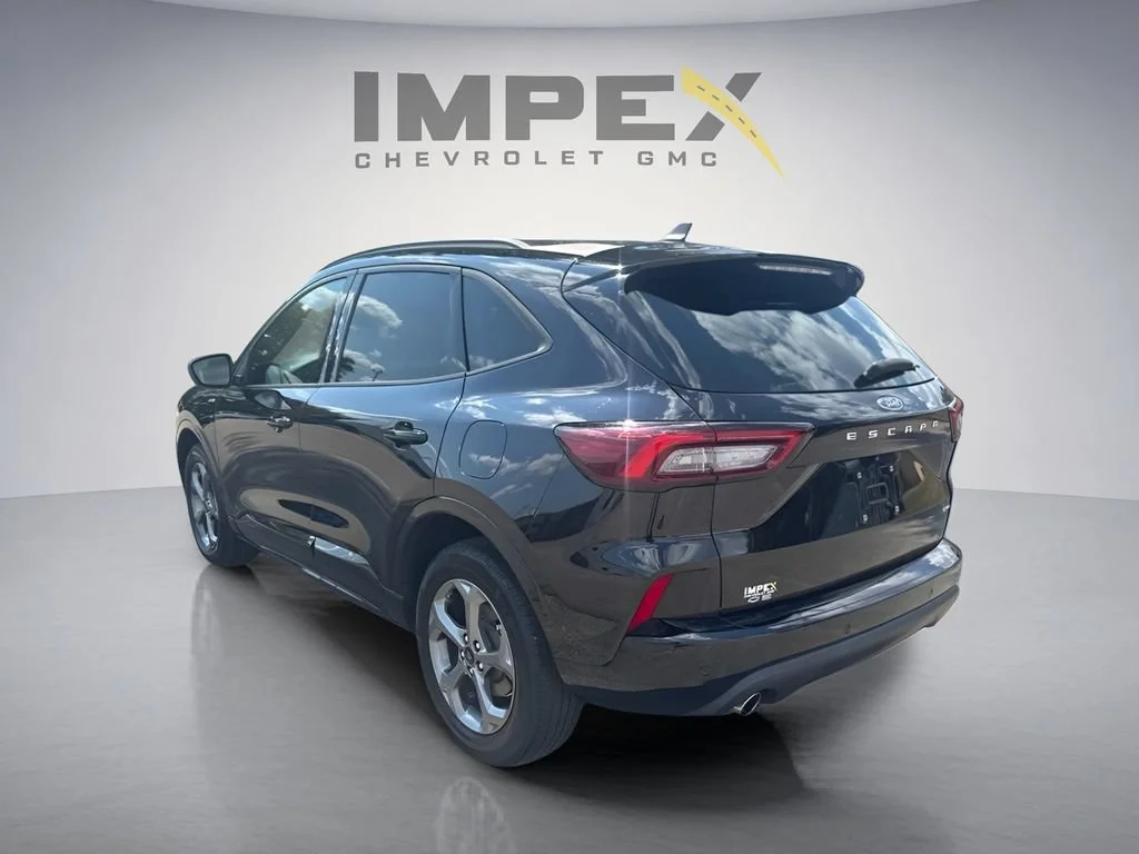 Used 2023  Ford ST-Line image 3