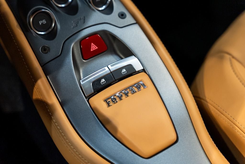 Used 2010 Rosso Corsa Ferrari Base image 40