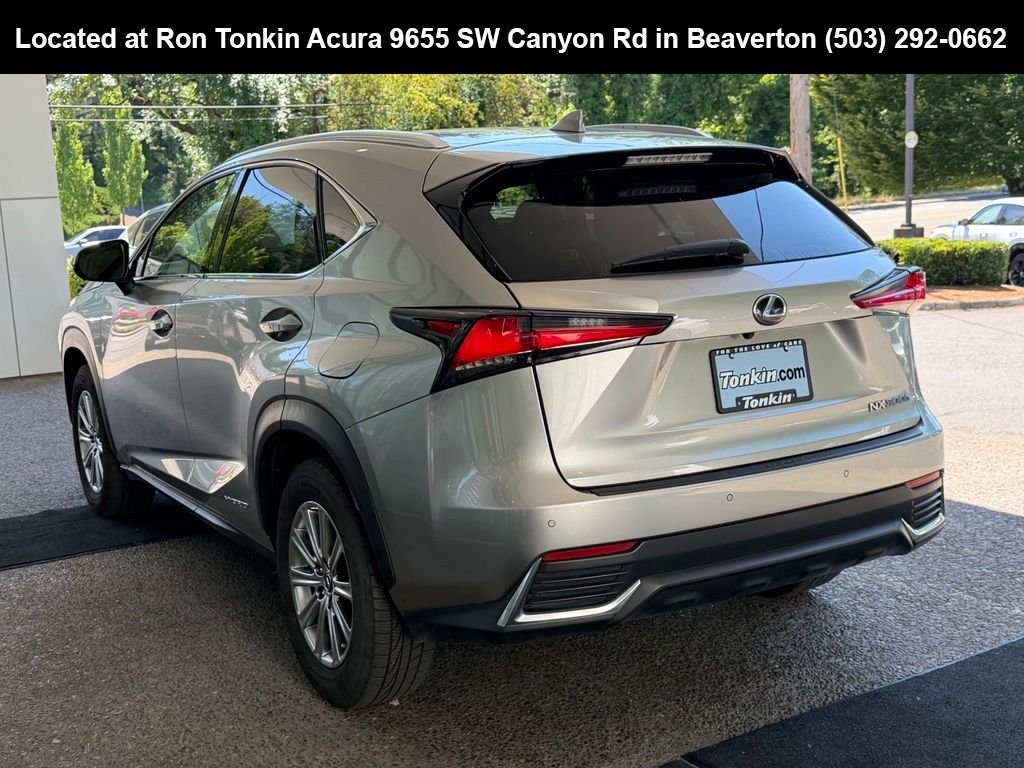 Used 2019 Atomic Silver Lexus 300h image 5