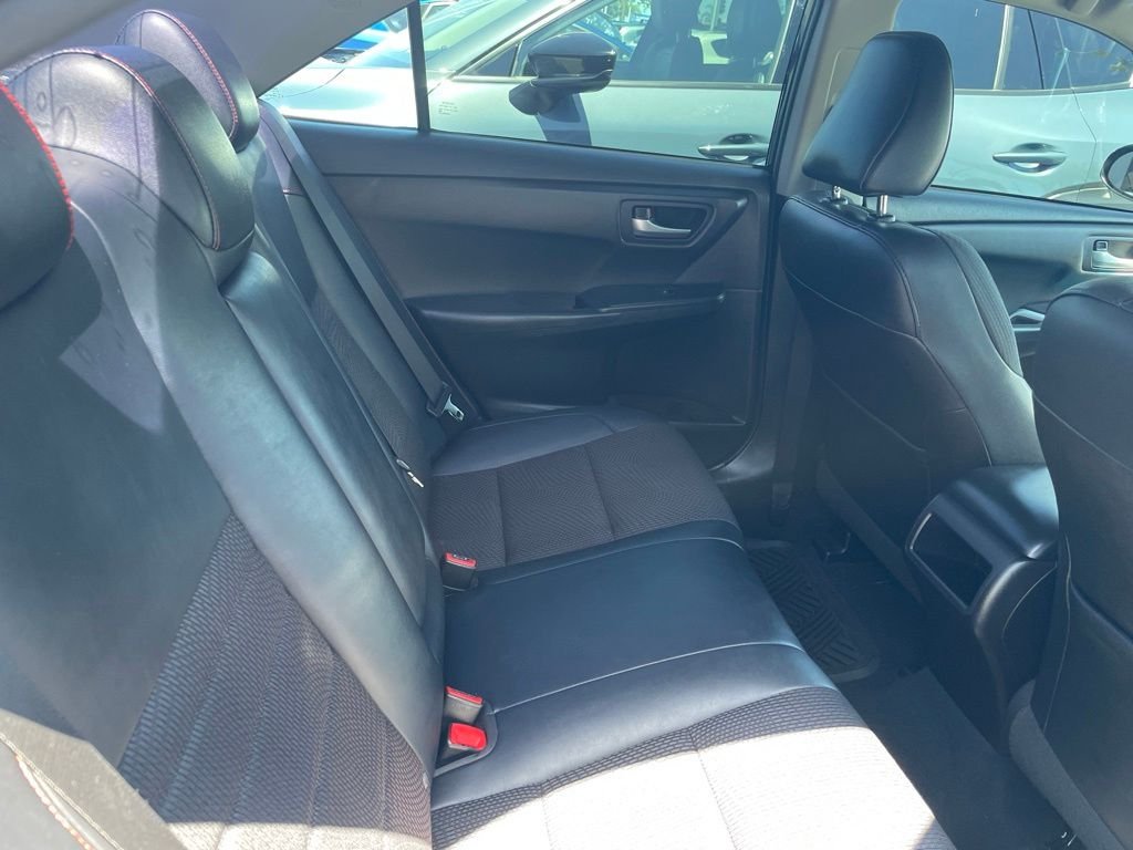 Used 2017 Midnight Black Metallic Toyota SE image 9