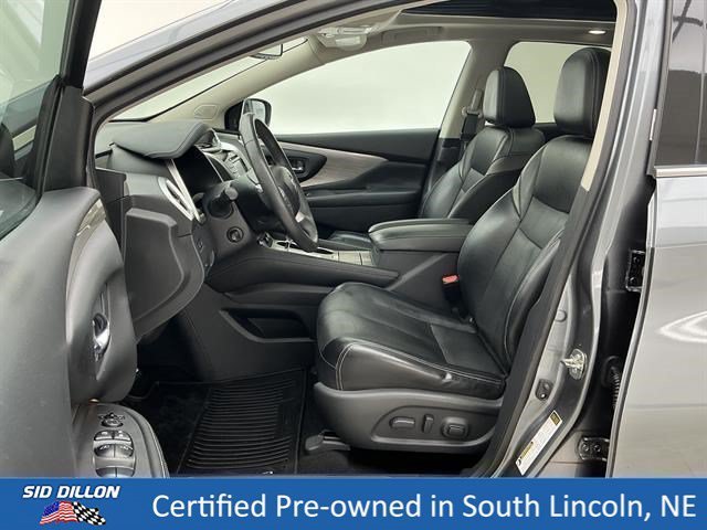 Used 2017 Gun Metallic Nissan Platinum image 17