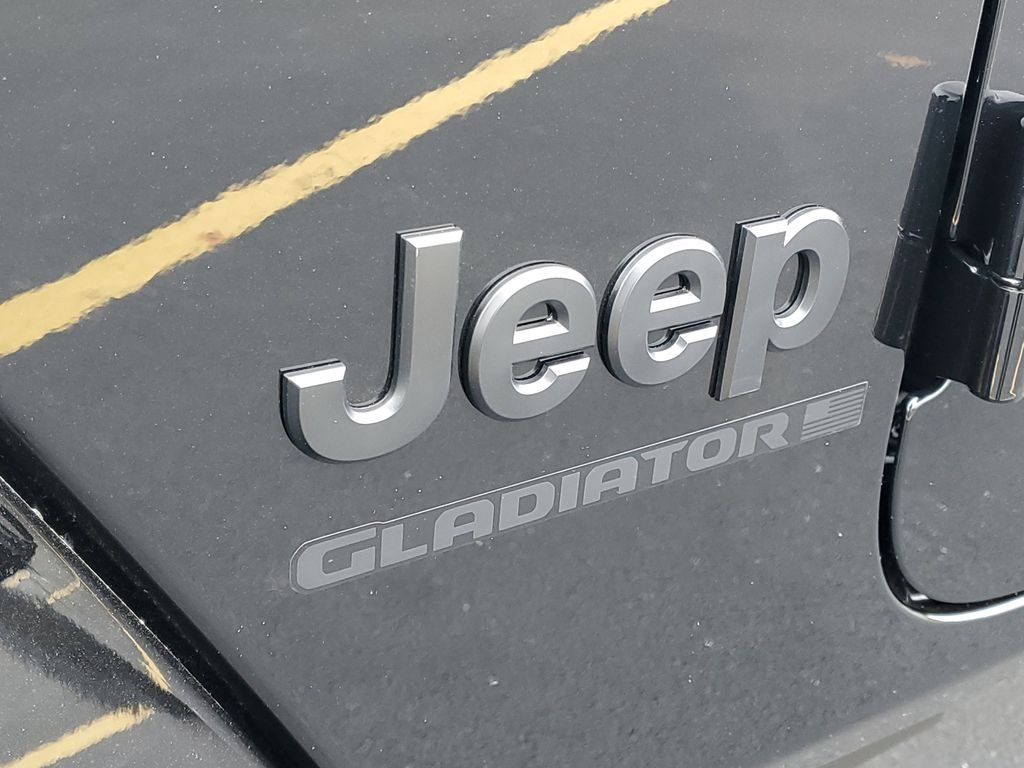 New 2026 Black Clearcoat Jeep Sahara image 5