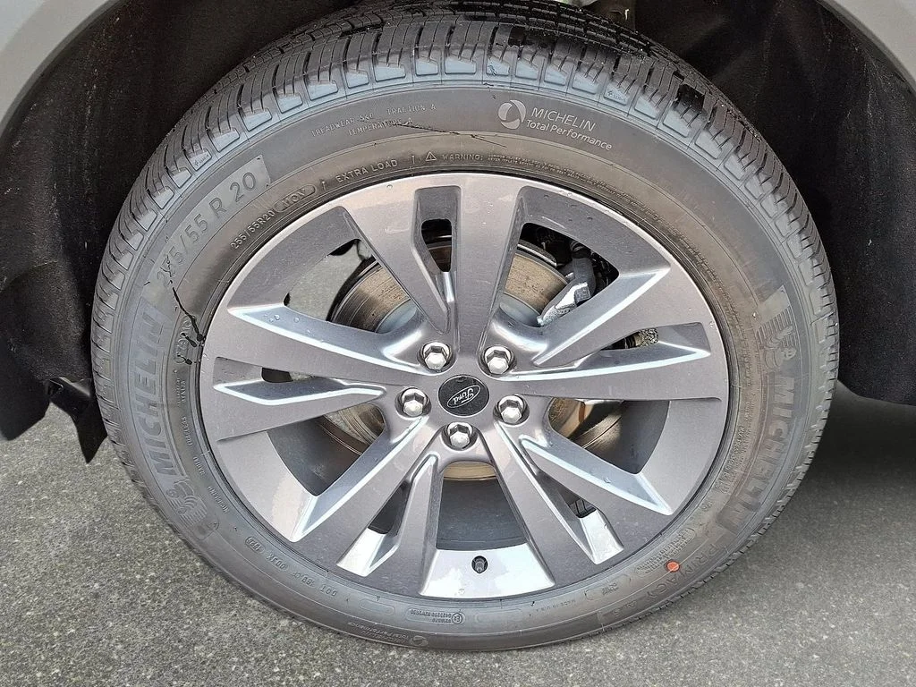 New 2026 Agate Black Metallic Ford Active image 6
