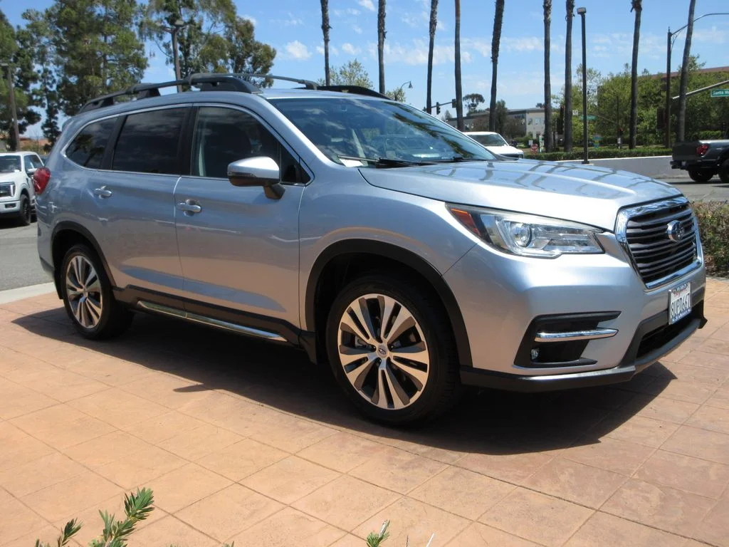 Certified Used 2021 Ice Silver Metallic Subaru Limited image 6
