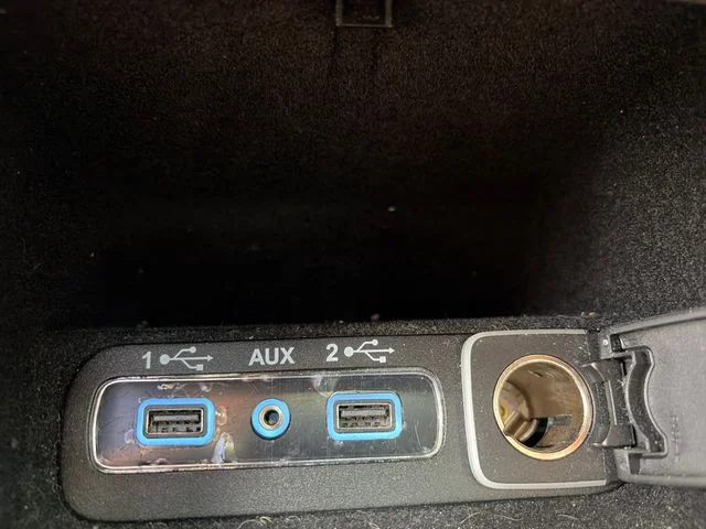 Used 2018 White Jeep Limited image 24