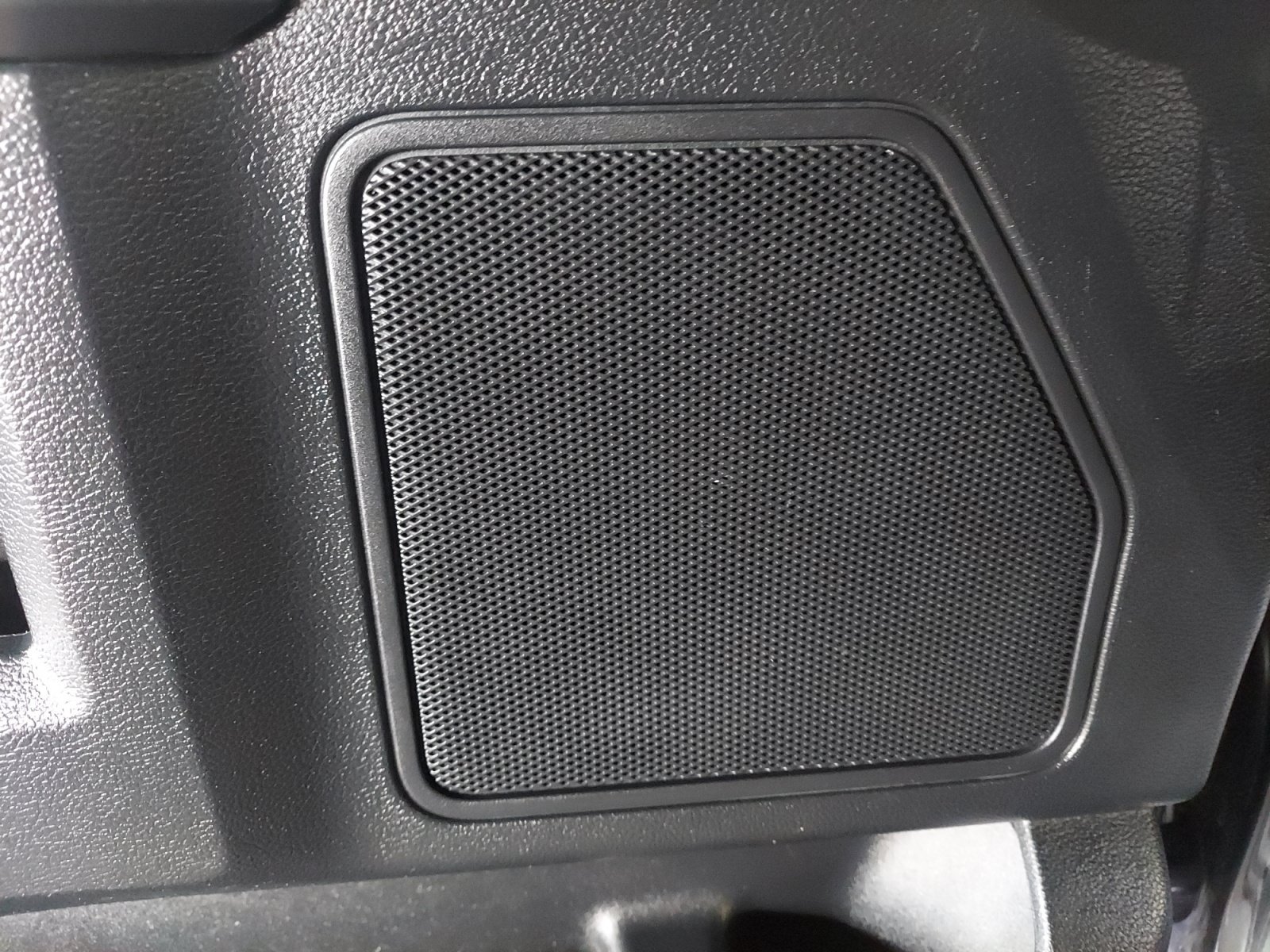 Used 2015 Tuxedo Black Metallic Ford XLT image 25