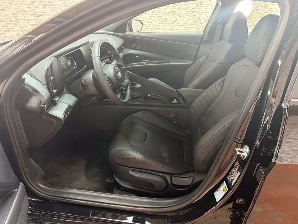 New 2026 Abyss Black Hyundai SEL Sport image 21
