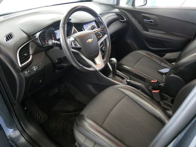 Used 2020 Nightfall Gray Metallic Chevrolet LT image 10