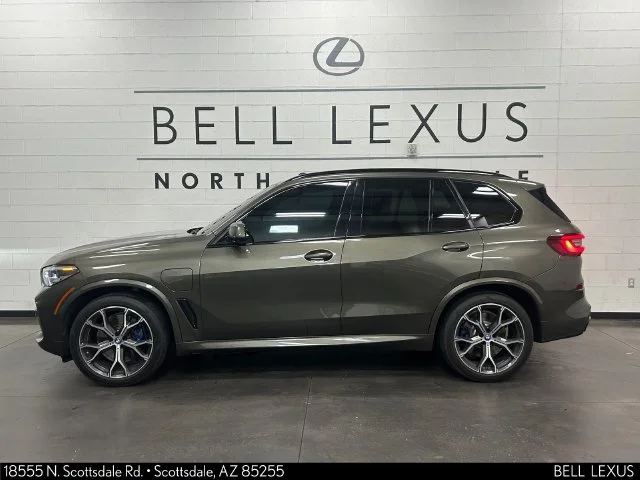 Used 2022 Green BMW xDrive45e image 8